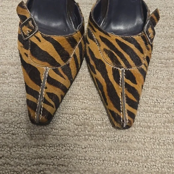 Donald J Pliner Zebra Pony Hair Heeled Mules - Picture 3 of 10